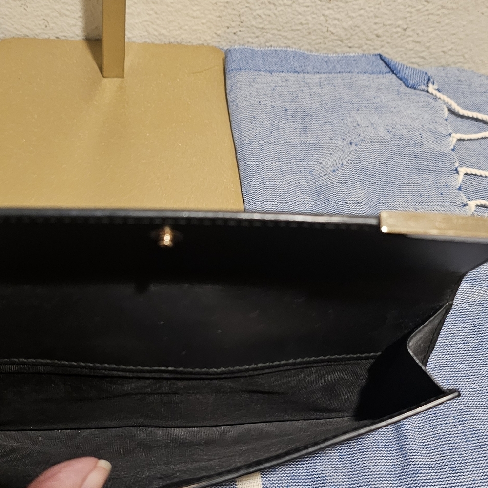 Gucci Continental GG Signuture Wallet - Picture 11 of 12